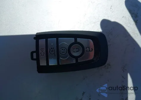 2020 Ford Expedition Limited из США, поврежденный, VIN 1FMJU1KT2LEA61939